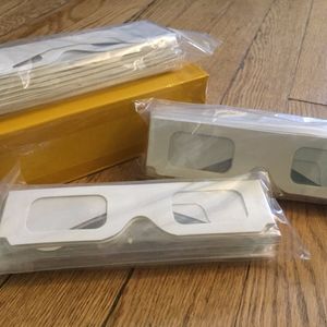 100 Paper Light Refraction Rainbow Heart Glasses